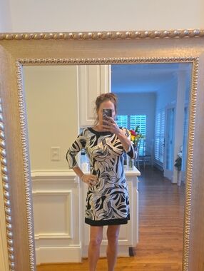 Women’s Black & White Printed Shift Dress